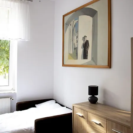 Apartament Pomorska 6 *